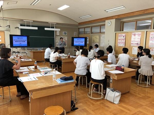 埼玉県内で小学校の先生を対象としたTeacher's セミナーの様子