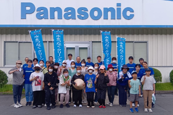 パナソニック ライティングデバイス久美浜（株）が「水をつなぐクリーン大作戦」参加