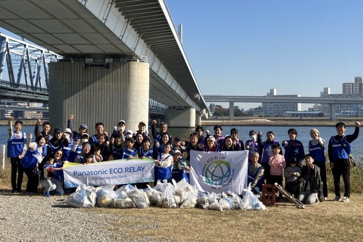 東京・荒川　河川敷の清掃活動ボランティアを実施
