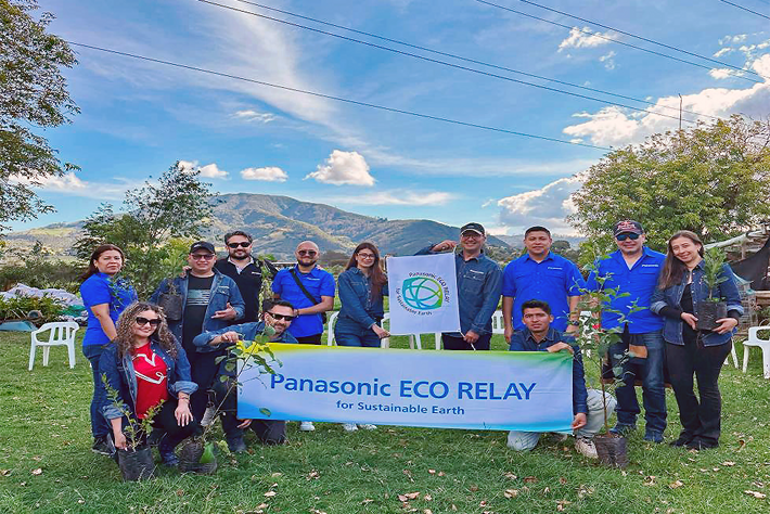  Colombia: Panasonic GREEN IMPACT Activity ～Tree Planting as Part of Eco Relay to Preserve Regional  Ecosystem～