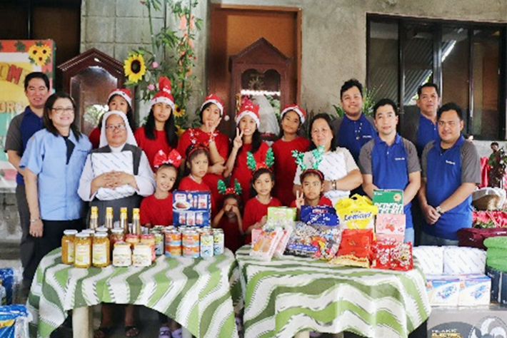 Philippines: Donation to Orphanage and Elderly Home