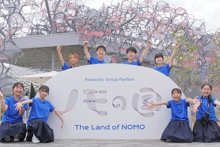 Kids Journalists Cover 