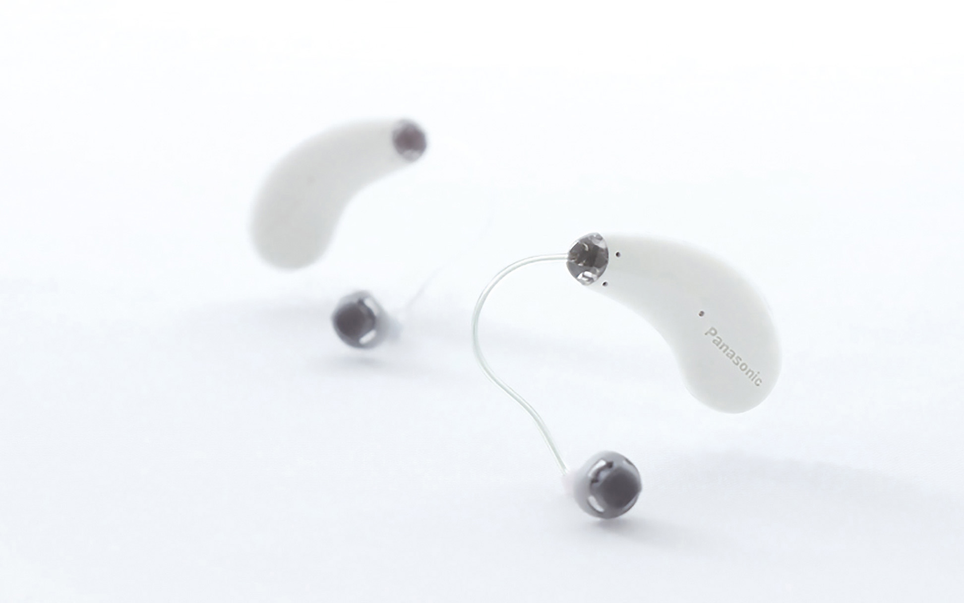 充電式の耳かけ型補聴器 WH-R47, 45, 43