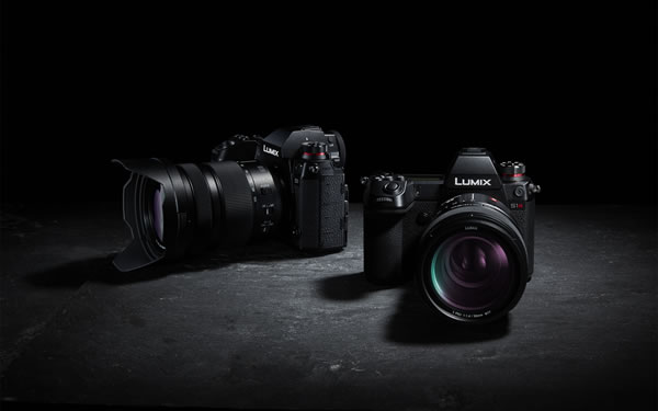 写真：デジタルカメラ Lumix Sシリーズ