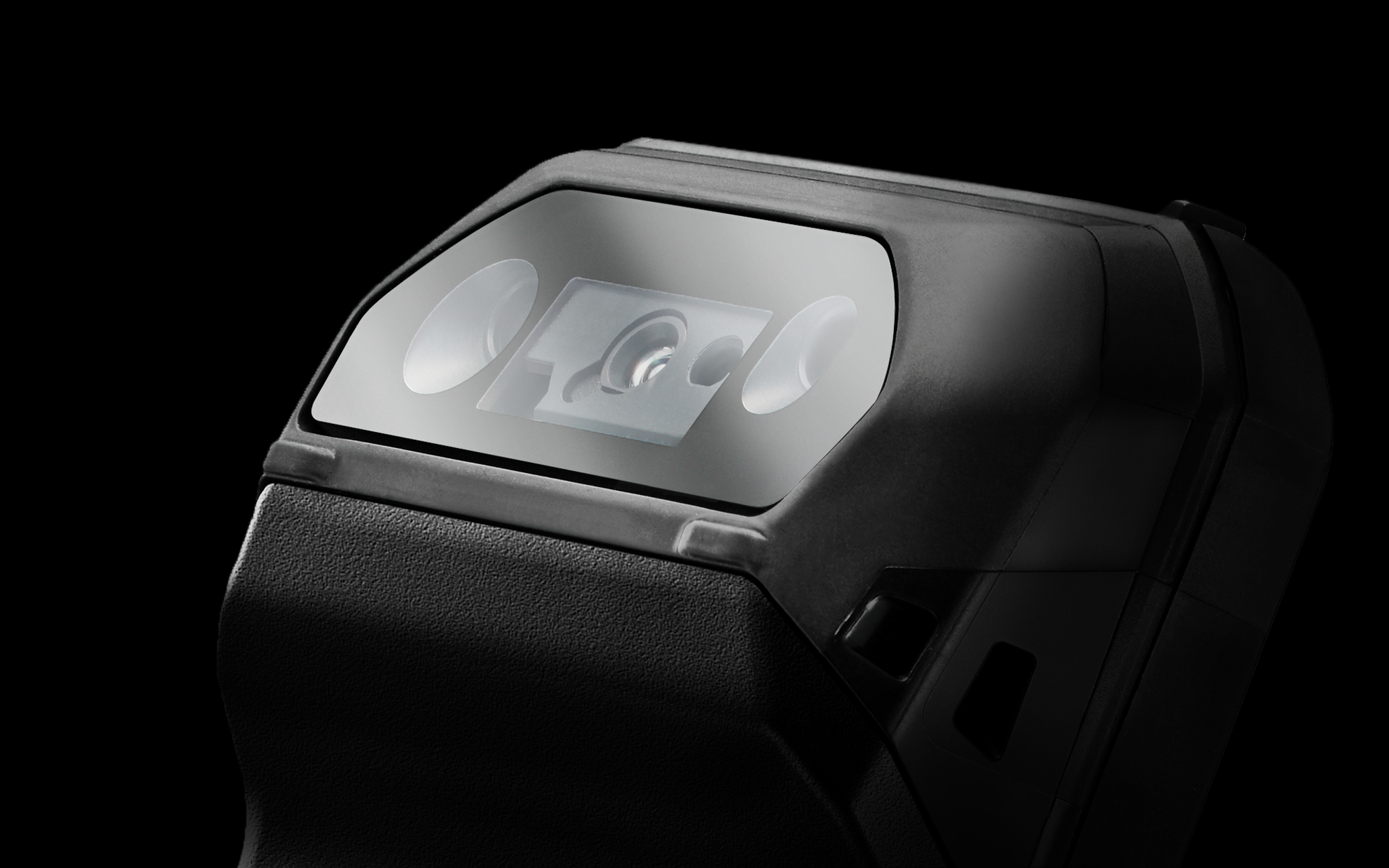 タフパッドの背面にあるバーコードリーダー部にフォーカスした写真