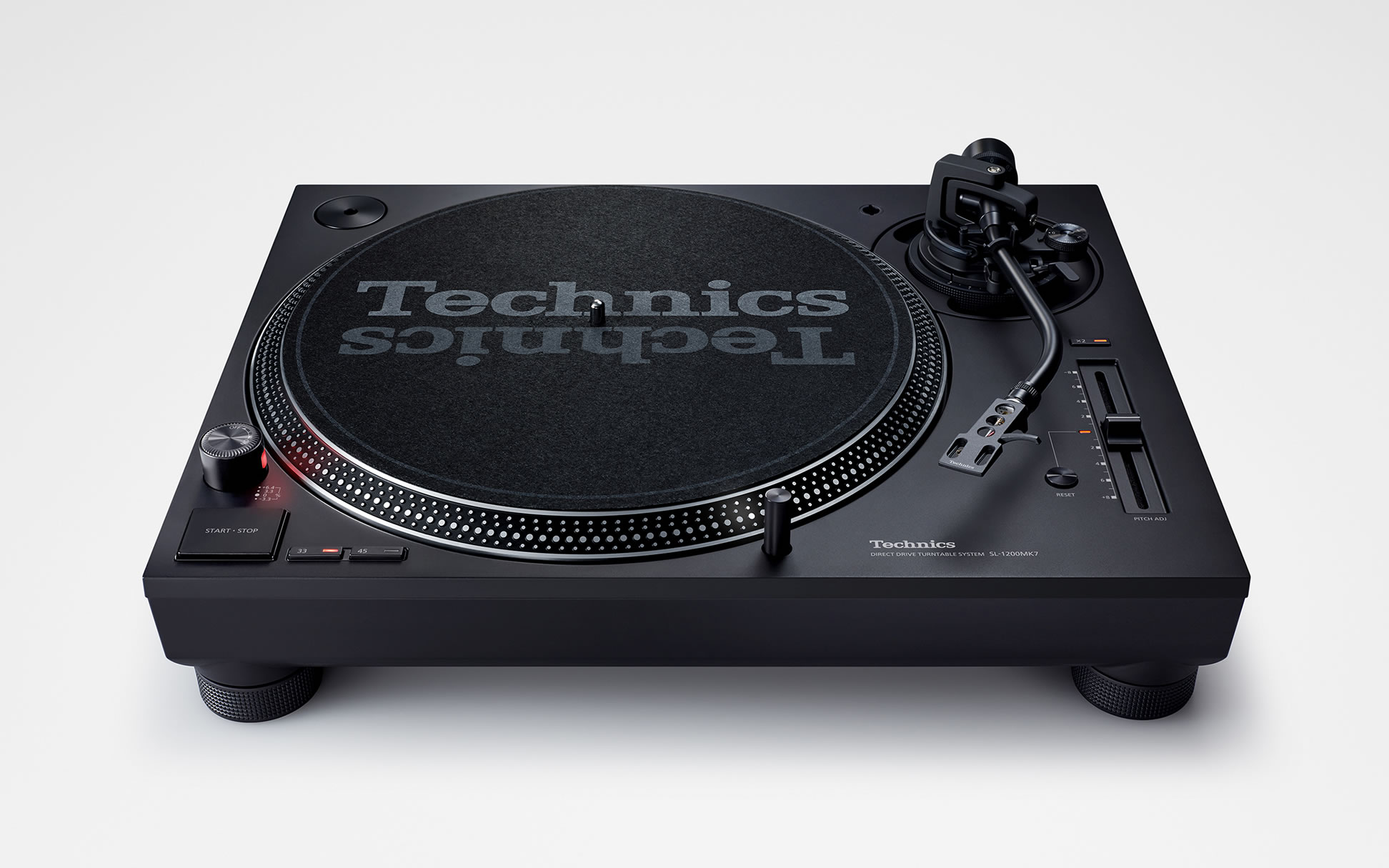 写真：ダイレクトドライブターンテーブルシステム Technics SL-1200MK7