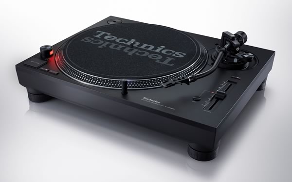 ダイレクトドライブターンテーブルシステム Technics SL-1200MK7