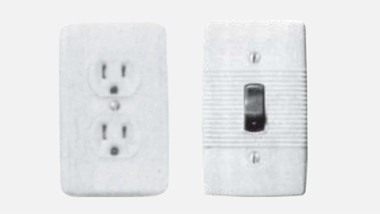 写真：連用配線器具