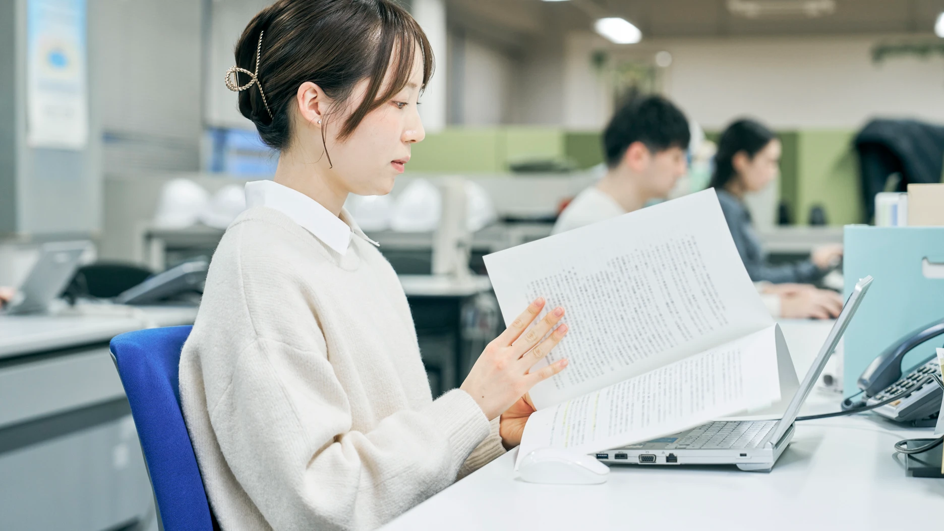 写真：パナソニック エレクトリックワークスの社員（職種：法務）