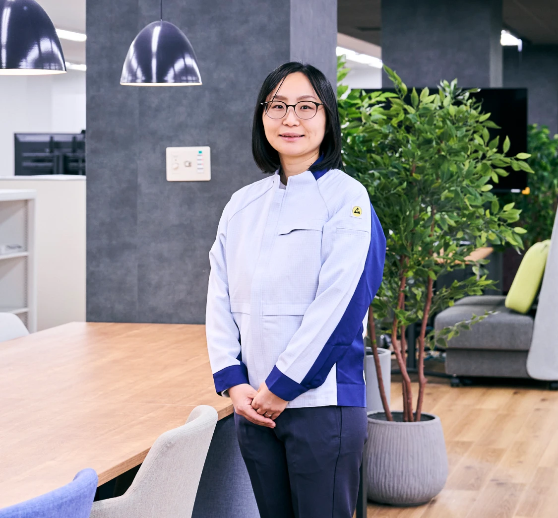 写真：ライティング事業部　ライフスタイルライティングＢＵ 品質保証部　住空間商品品質保証課 坂井 たえさん