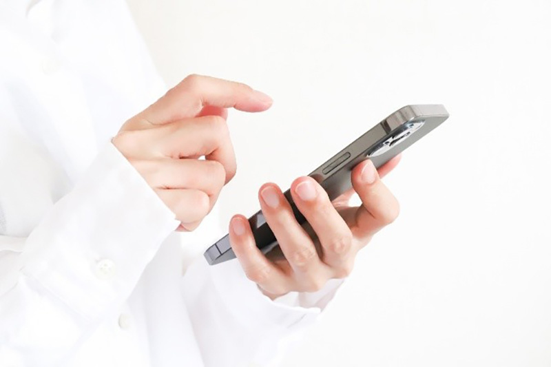 スマホで防犯カメラを遠隔監視・遠隔操作する方法は？