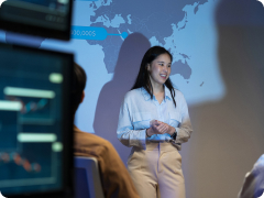 調達をしている人