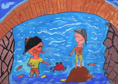 川で友達と遊ぶ