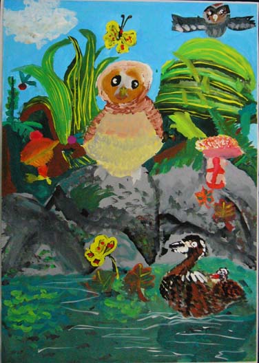 あかちゃんふくろうとカイツブリの親子