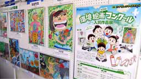 当社ブース内の環境絵画展示風景
