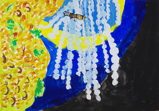 どうくつの中で光るヒカリキノコバエの幼虫