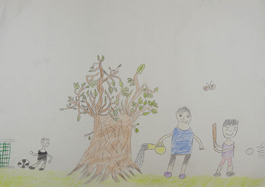 平和につつまれた木