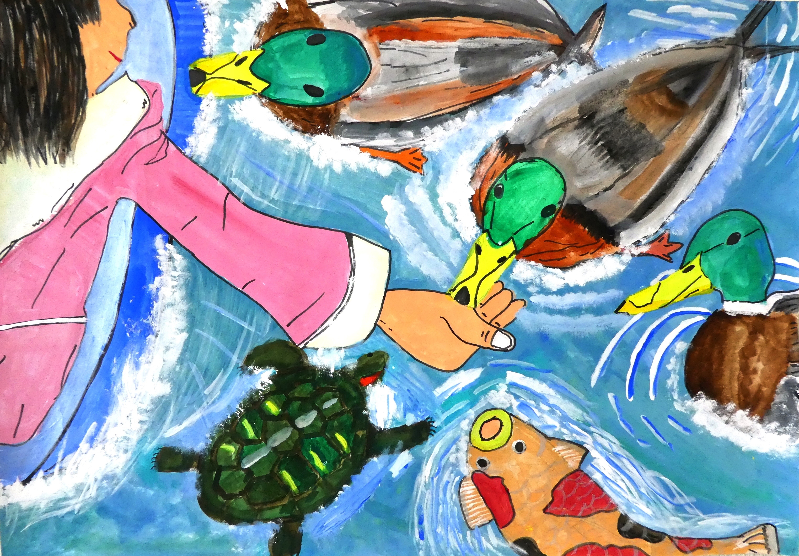 水辺の生き物とふれあう私