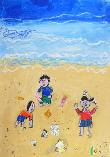 浜辺でゴミ拾い