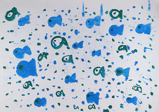 きれいな海で遊ぶ魚たち