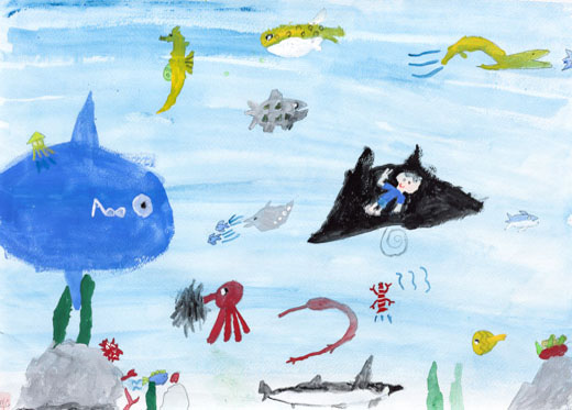 きれいな海で泳ぐ魚たち