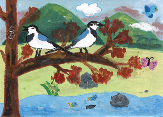 山にかこまれた自然の森