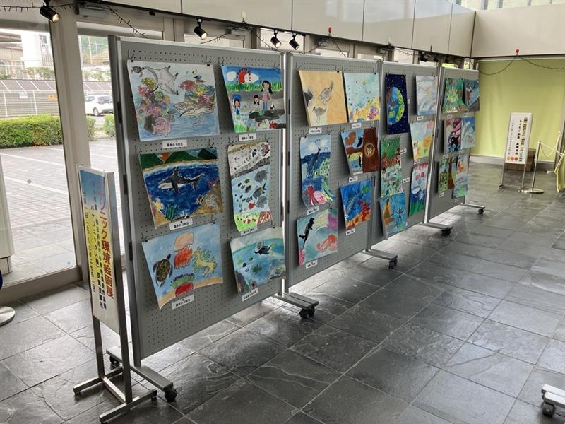 エコメッセ春日井での絵画展示