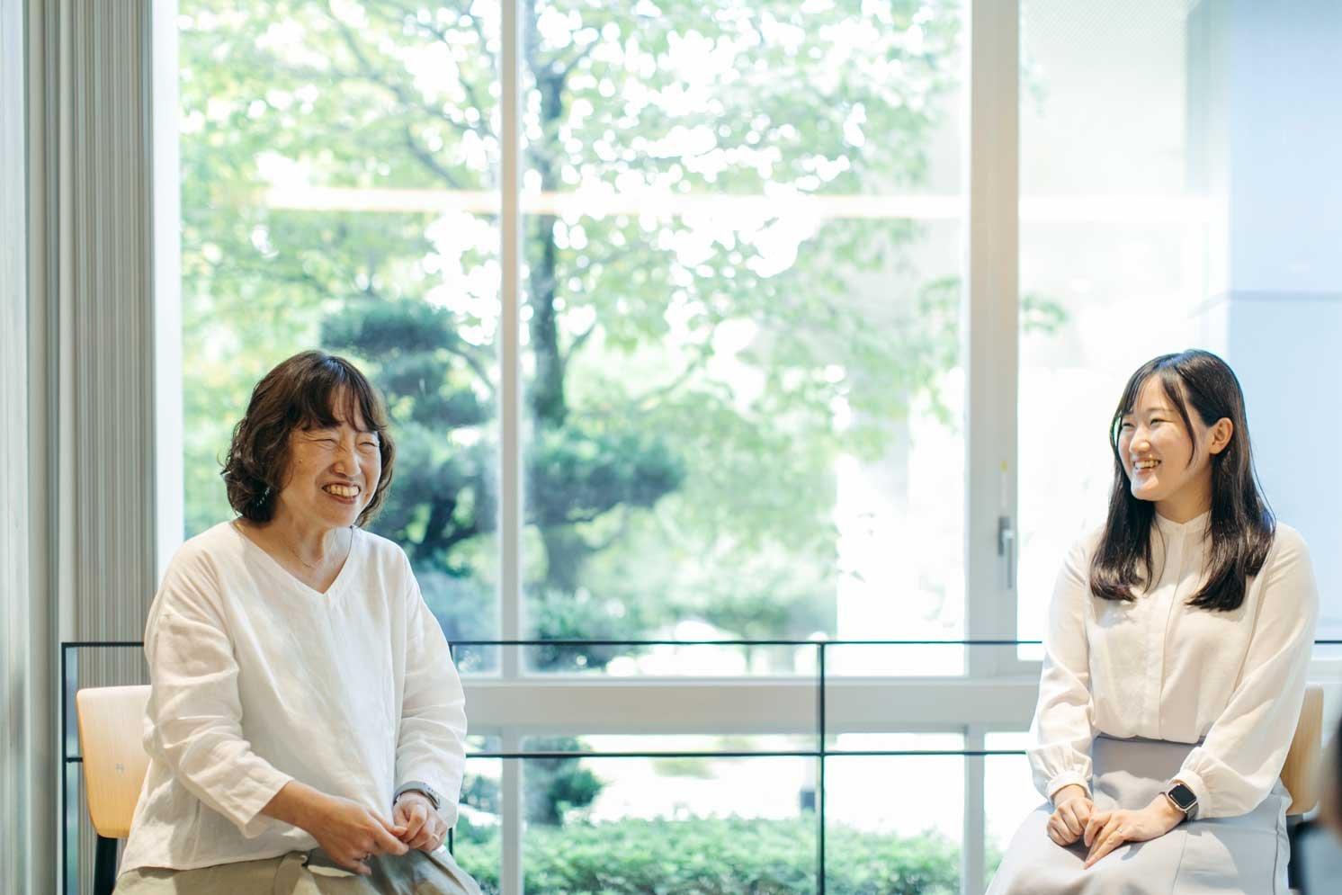 環境絵画コンクールの審査中の様子（画像提供：パナソニック株式会社）