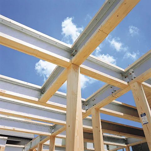 木と鉄の良い点を組み合わせた工法とは?