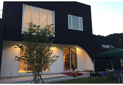 日新ハウジング(株)