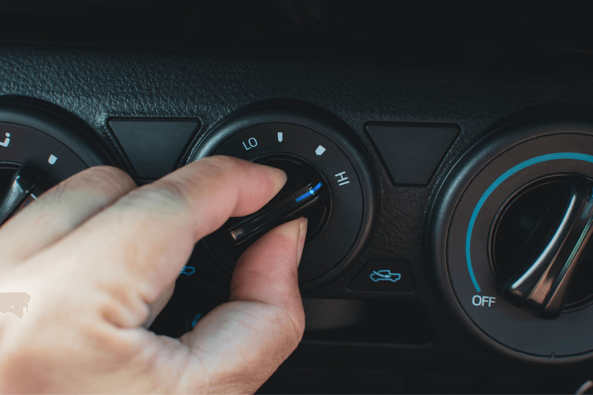 夏は車のバッテリー上がりに要注意！