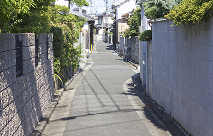 生活道路を走行する際の注意点