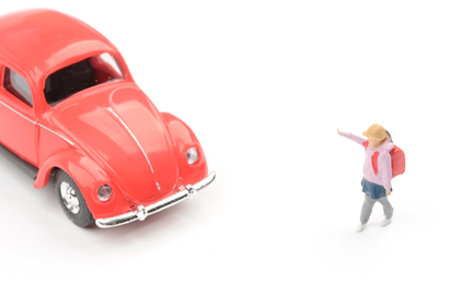 歩行者・自転車を含む距離の確保 左折時は内輪差にご注意を