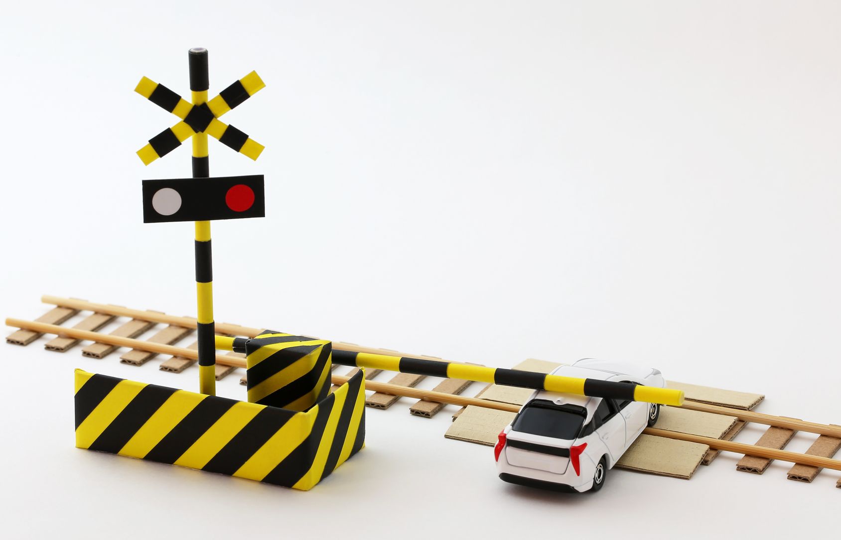 車の通行が禁止されている道路や運転時の進入禁止場所について