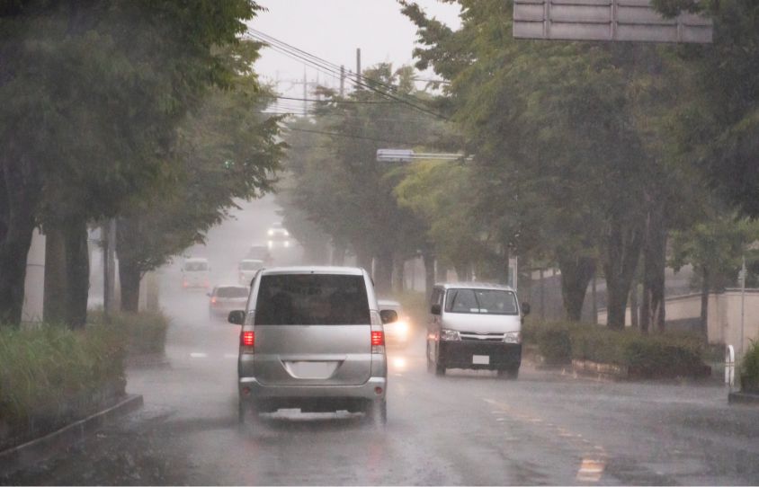 豪雨時や強風時、地震、車両トラブル等への対応 