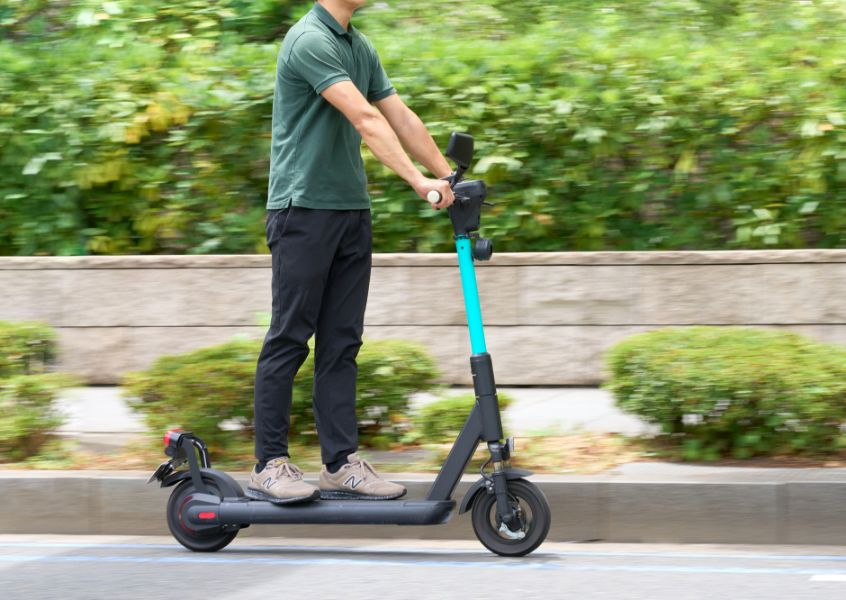 特定小型原動機付自転車の特徴と事故防止の要点