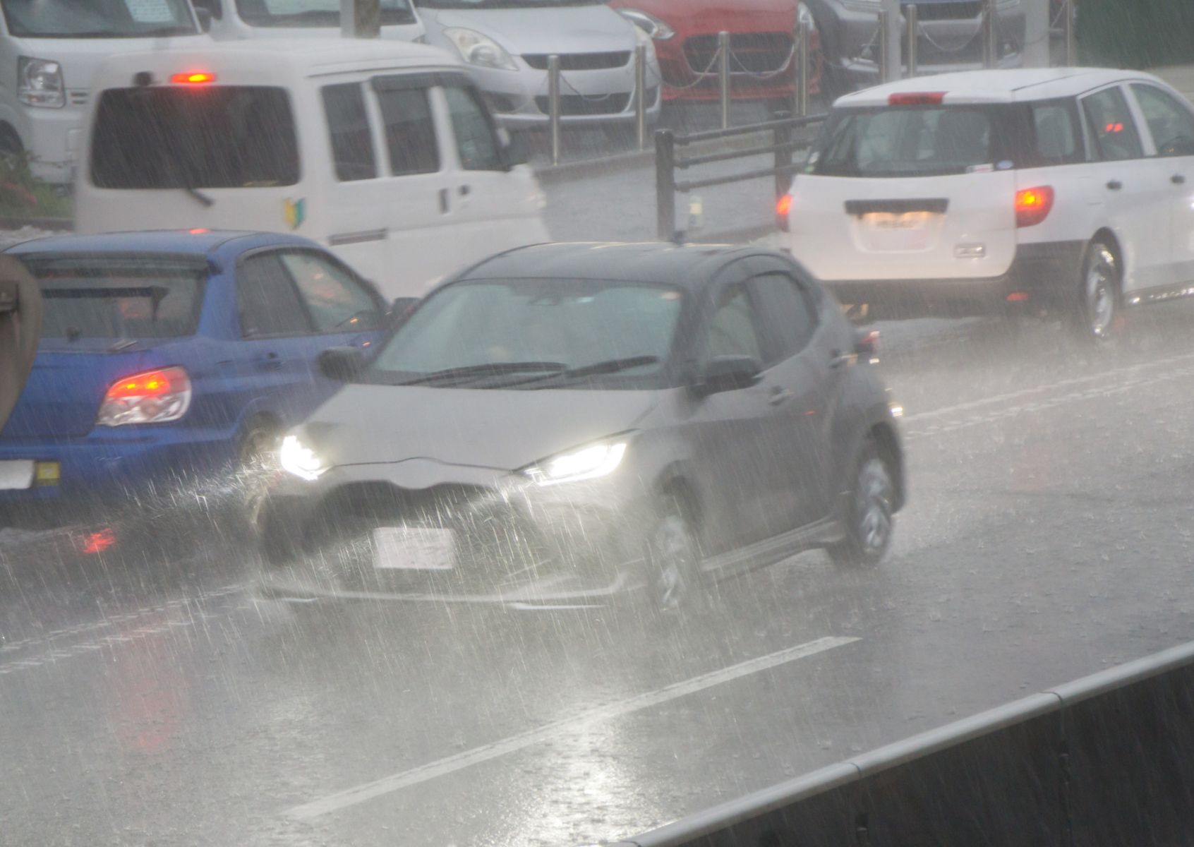 視覚の特性と自動車に働く自然の力