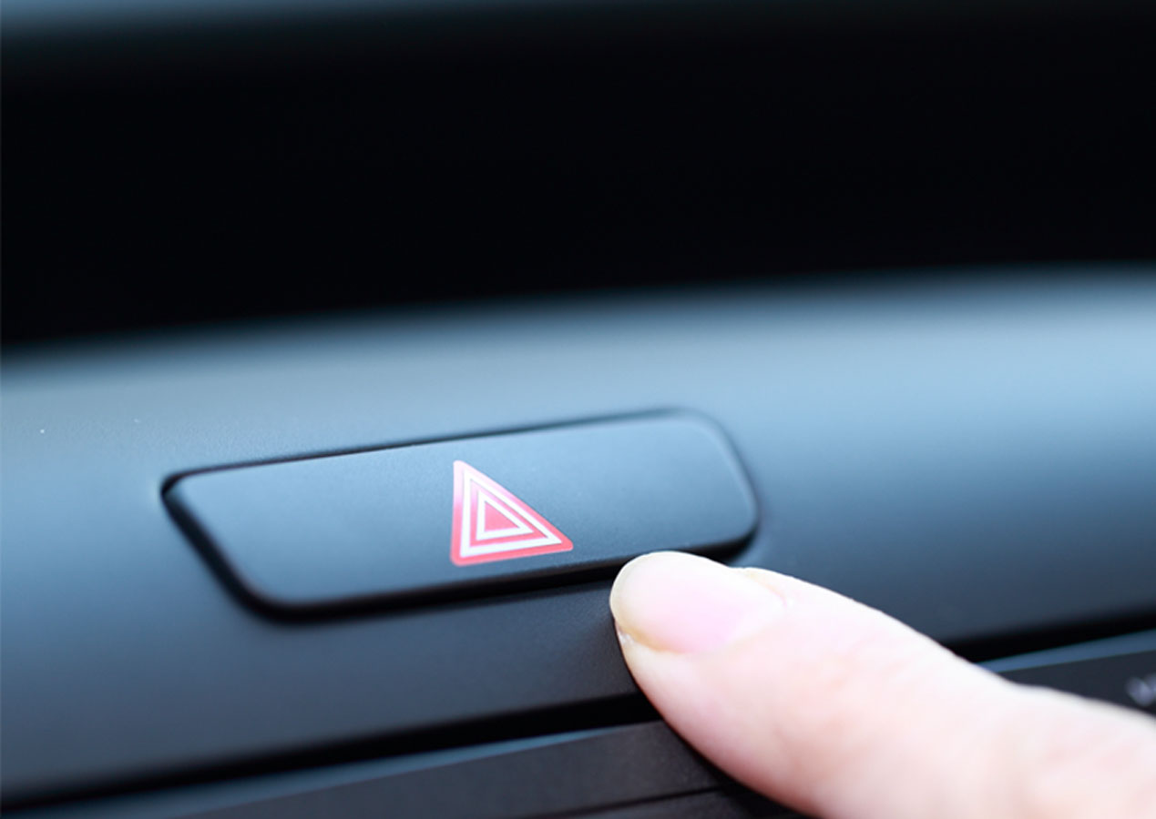自車の存在や動きを相手に伝えるための具体的な方法