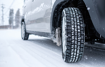 【アイスバーンに注意】雪道・凍結路面の走り方