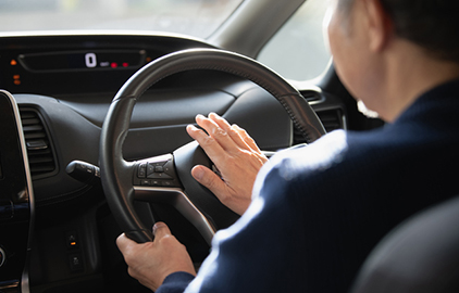 ～「あおり運転」の対処方法～もし「あおり運転」に遭ってしまったら…？！