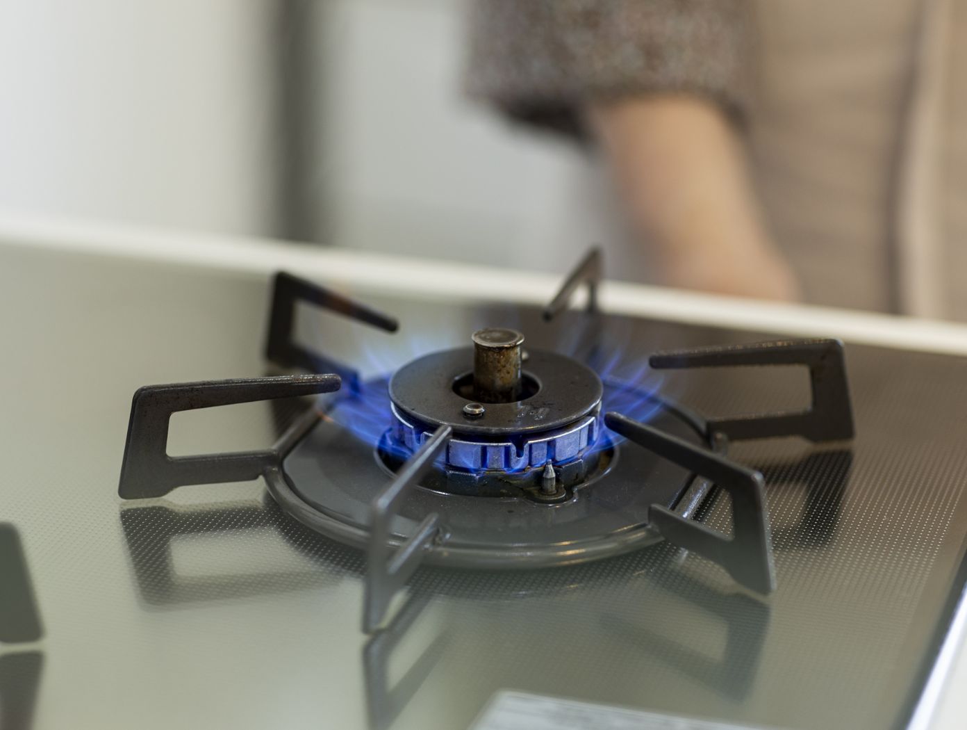 庭の事故は「こんろ周辺のガス漏れによる爆発・火災」が目立つ