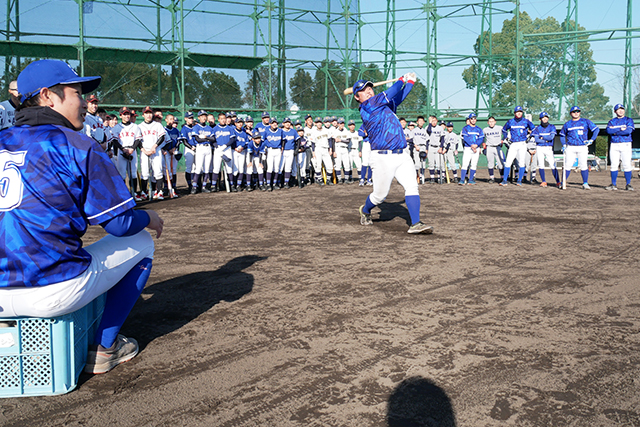 ロングティーデモ（片山）