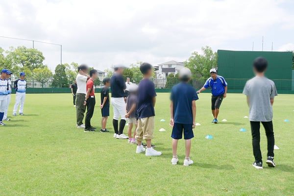 写真：選手と子どもたちが楽しく過ごした野球教室（2）