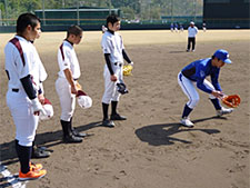 奄美大島野球教室開催