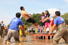 笑顔でダイブ、水本さん