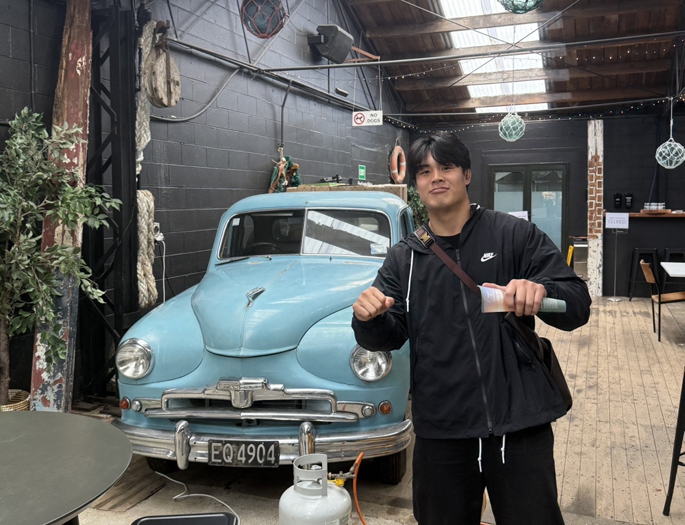 Bluffのジン工場